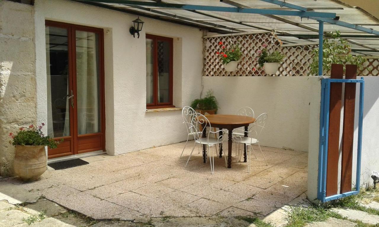 Les Tournesols Appartement Lunel-Viel Buitenkant foto