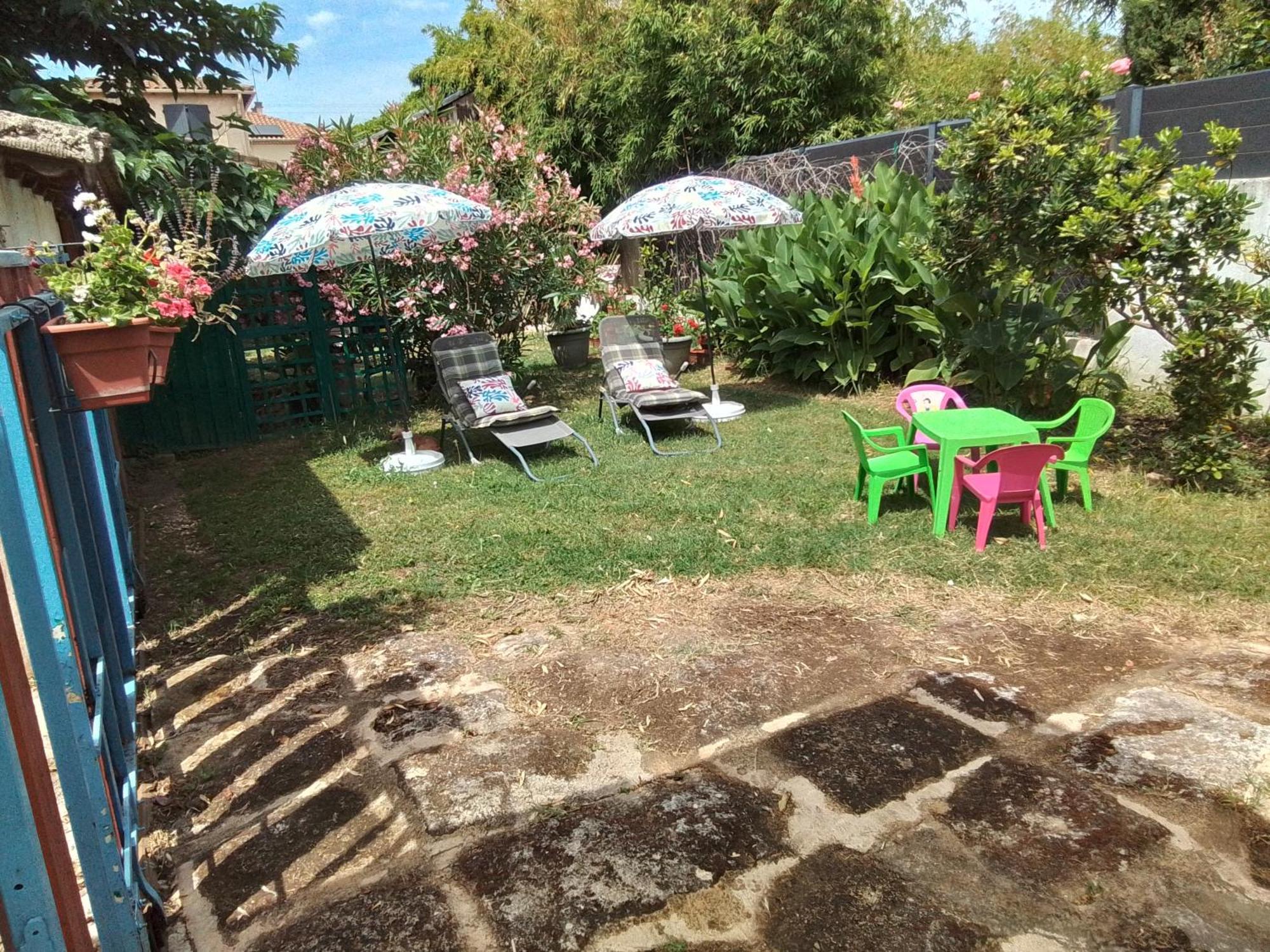 Les Tournesols Appartement Lunel-Viel Buitenkant foto